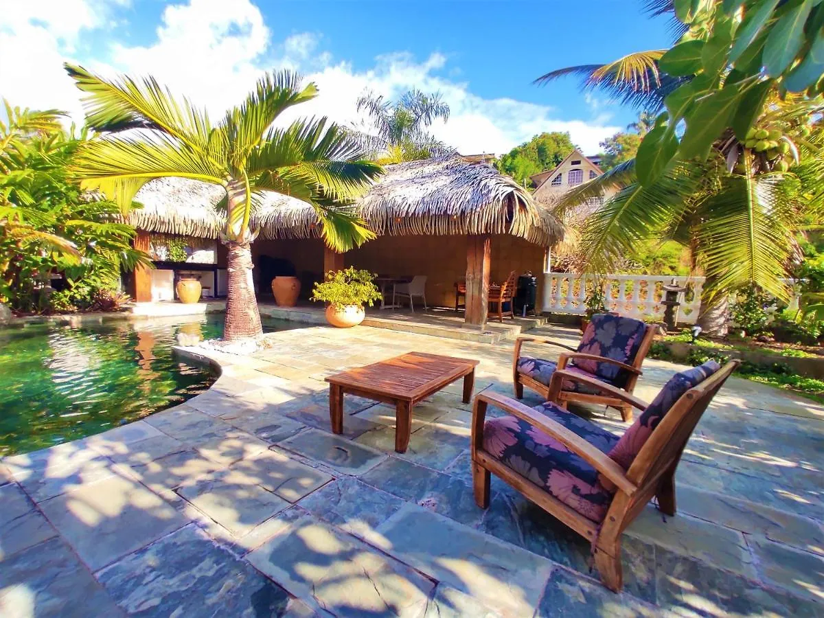 Tahiti - Waterfall Villa Fa'a'ā