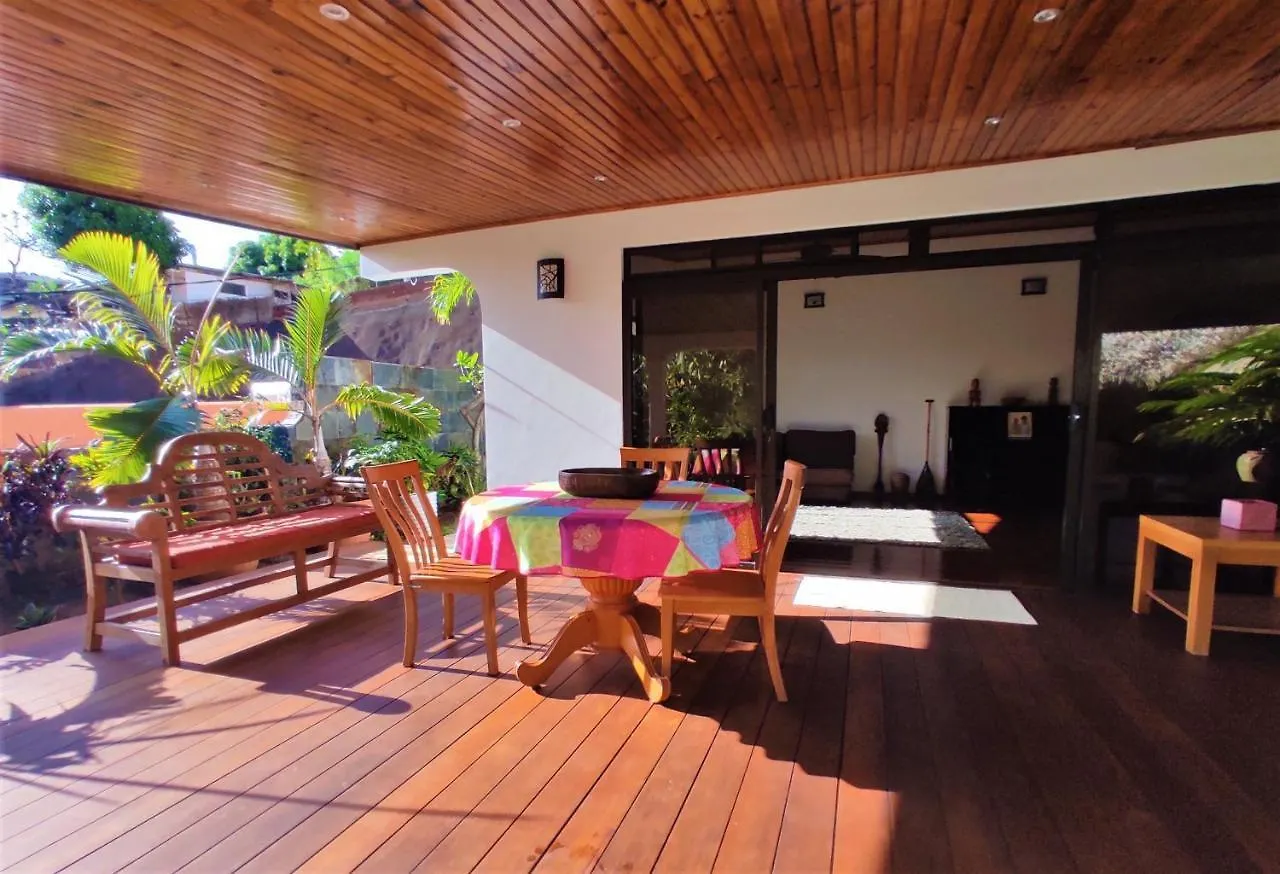 Tahiti - Waterfall Villa Fa'a'ā